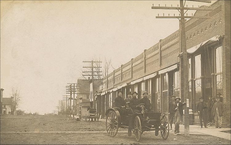 Street Scene - 1907