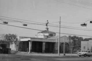 Mobil Gas Station, Old